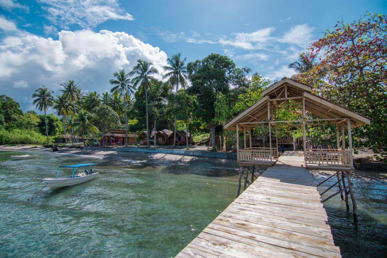 Pristine Paradise Dive Resort - Togean Islands, Una Una Pulau Unauna Dış mekan fotoğraf