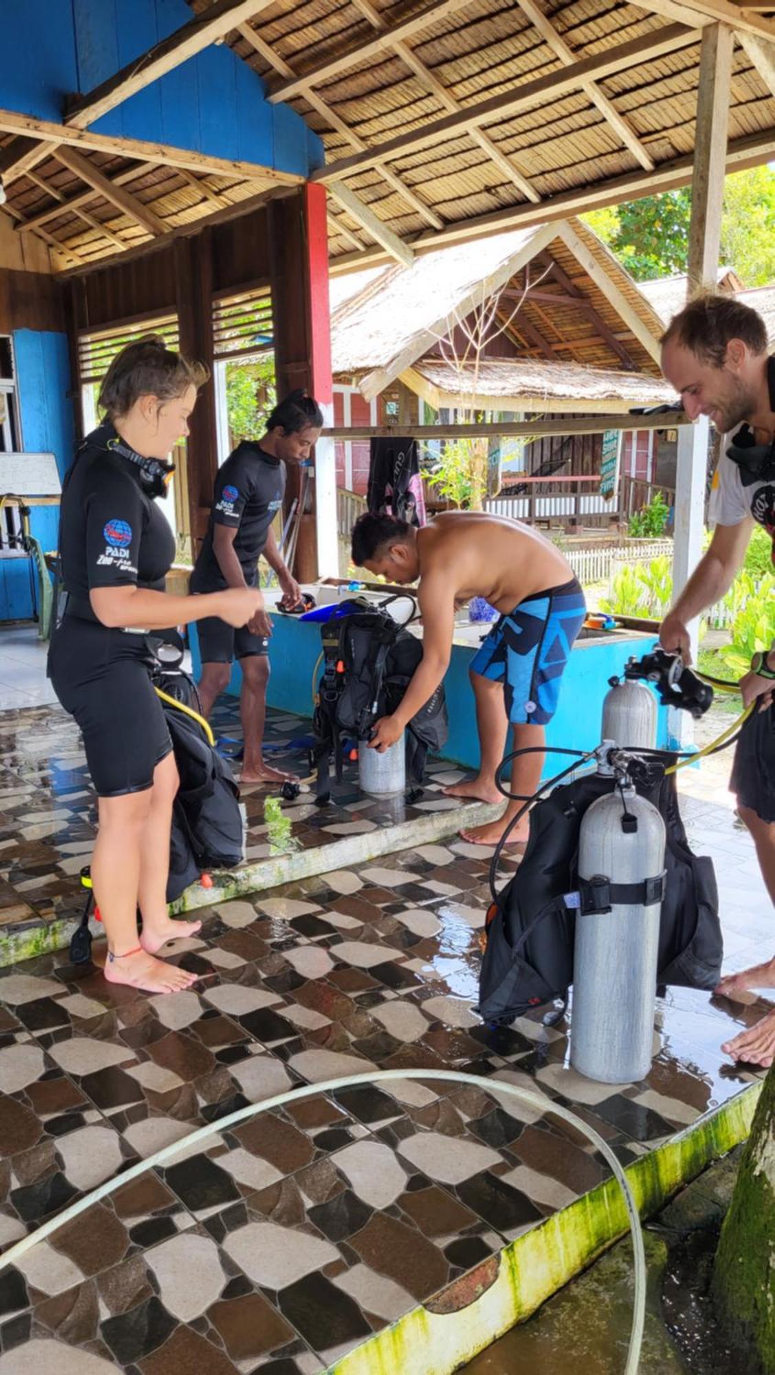 Pristine Paradise Dive Resort - Togean Islands, Una Una Pulau Unauna Dış mekan fotoğraf