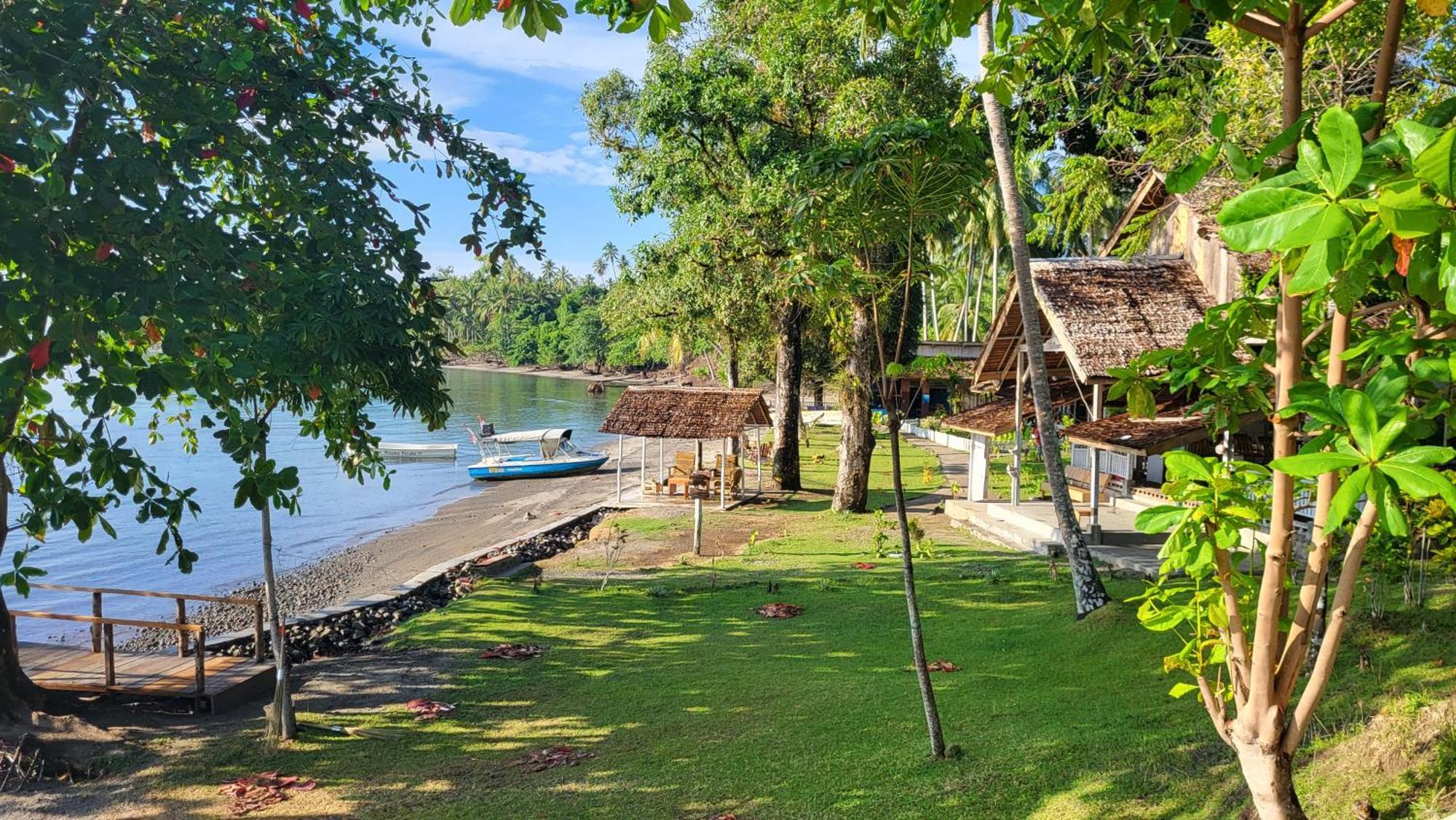 Pristine Paradise Dive Resort - Togean Islands, Una Una Pulau Unauna Dış mekan fotoğraf